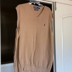 Men’s Polo sweater vest! Great condition